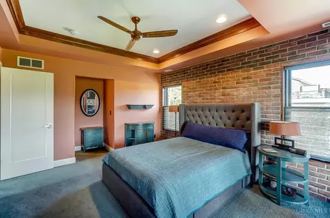 Bedroom - 2955 Riverside Dr, Cincinnati, OH 45226 photo 4 of 6