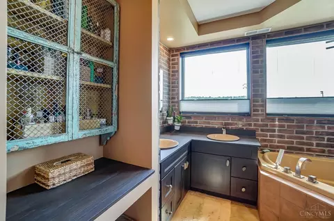 Other - 2955 Riverside Dr, Cincinnati, OH 45226 photo 5 of 5