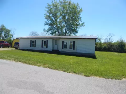 151 Linkhart Dr, New Vienna, OH 45159