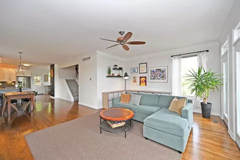 Living - 2338 Riverside Dr, Cincinnati, OH 45202 photo 3 of 4