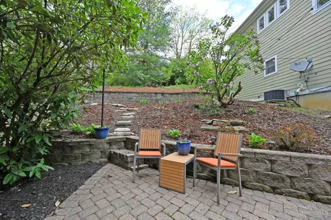 Exterior - 2338 Riverside Dr, Cincinnati, OH 45202 photo 11 of 13