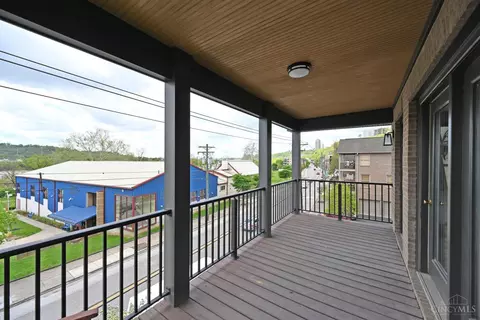 Exterior - 2338 Riverside Dr, Cincinnati, OH 45202 photo 8 of 13