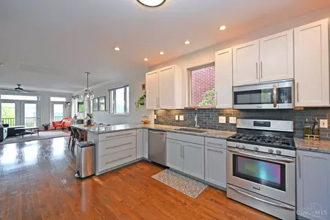 Kitchen - 2338 Riverside Dr, Cincinnati, OH 45202 photo 5 of 5