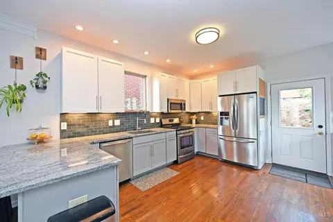 Kitchen - 2338 Riverside Dr, Cincinnati, OH 45202 photo 1 of 5