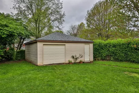 Exterior - 867 Columbia Ave, Reading, OH 45215 photo 8 of 10