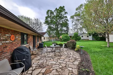 Exterior - 867 Columbia Ave, Reading, OH 45215 photo 4 of 10