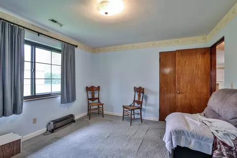 Bedroom - 867 Columbia Ave, Reading, OH 45215 photo 2 of 3