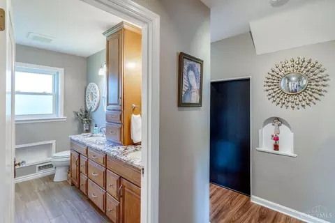 Bath - 5838 W Fork Rd, Cincinnati, OH 45247 photo 1 of 5
