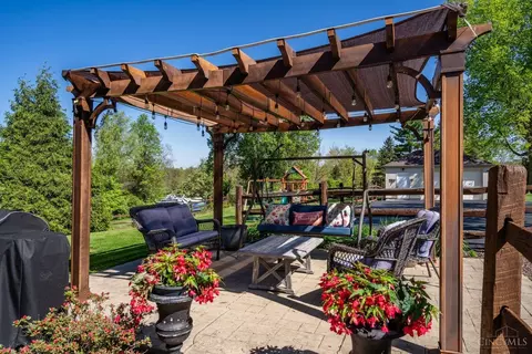Exterior - 5838 W Fork Rd, Cincinnati, OH 45247 photo 5 of 15