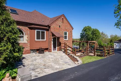 Exterior - 5838 W Fork Rd, Cincinnati, OH 45247 photo 4 of 15