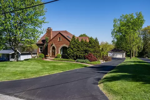 Exterior - 5838 W Fork Rd, Cincinnati, OH 45247 photo 3 of 15