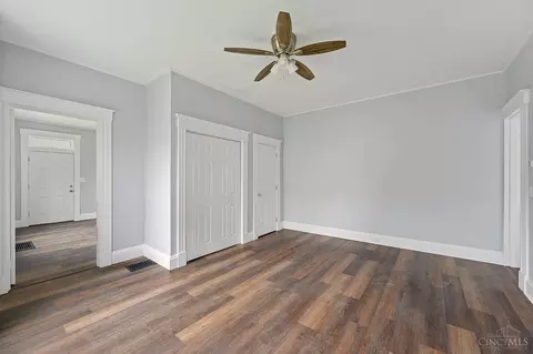 Bedroom - 1030 Seton, Cincinnati, OH 45205 photo 1 of 6