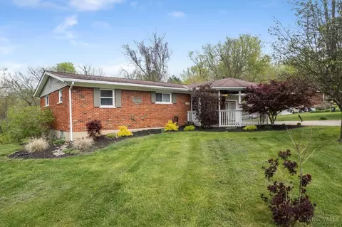 948 Robin Hill Dr, New Richmond, OH 45157