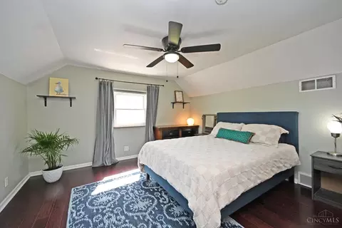 Bedroom - 2417 Kellerman Ave, Golf Manor, OH 45237 photo 5 of 9