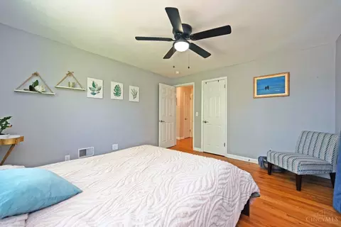 Bedroom - 2417 Kellerman Ave, Golf Manor, OH 45237 photo 3 of 9