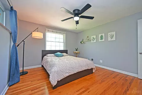 Bedroom - 2417 Kellerman Ave, Golf Manor, OH 45237 photo 2 of 9