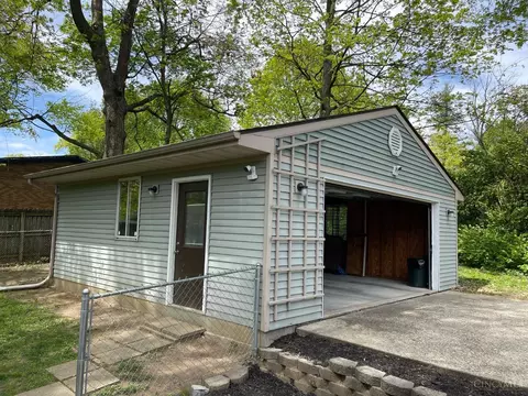 Exterior - 1577 Pasadena Ave, Cincinnati, OH 45238 photo 14 of 15