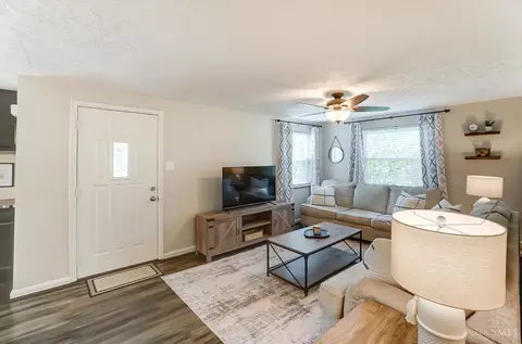 Living - 1577 Pasadena Ave, Cincinnati, OH 45238 photo 1 of 3