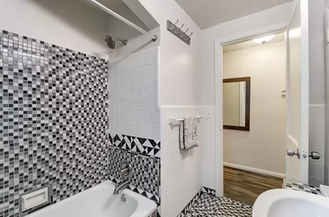 Bath - 1577 Pasadena Ave, Cincinnati, OH 45238 photo 3 of 3