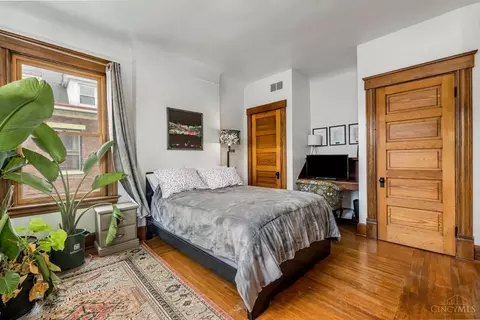 Bedroom - 1522 Pullan Ave, Cincinnati, OH 45223 photo 2 of 7