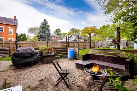 Exterior - 1522 Pullan Ave, Cincinnati, OH 45223 photo 5 of 11