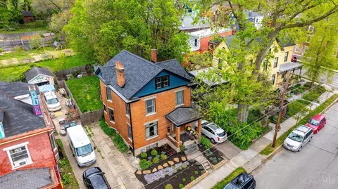 Exterior - 1522 Pullan Ave, Cincinnati, OH 45223 photo 10 of 11