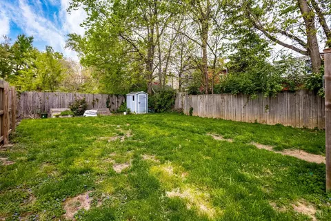 Exterior - 1522 Pullan Ave, Cincinnati, OH 45223 photo 7 of 11