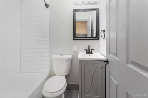 Bath - 848 Windham, Cincinnati, OH 45229 photo 1 of 2