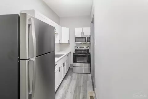 Kitchen - 848 Windham, Cincinnati, OH 45229 photo 1 of 2