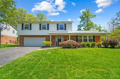 8704 Shagbark Dr, Cincinnati, OH 45242