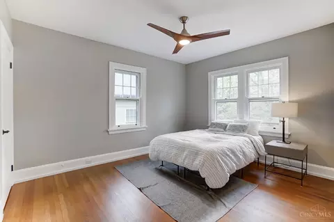 Bedroom - 1327 Edwards Rd, Cincinnati, OH 45208 photo 7 of 8