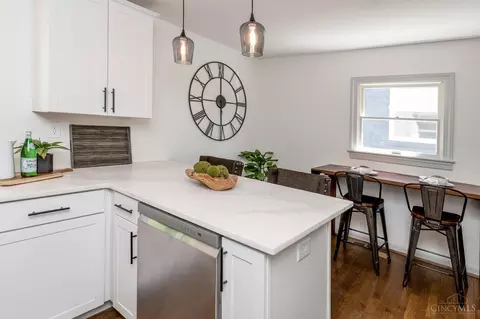 Kitchen - 6900 Hurd Ave, Cincinnati, OH 45227 photo 4 of 7