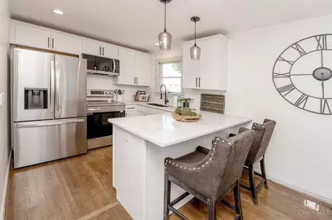 Kitchen - 6900 Hurd Ave, Cincinnati, OH 45227 photo 2 of 7