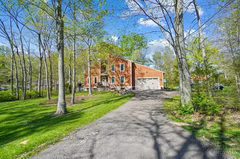 2356 Bauer Rd, Batavia, OH 45103