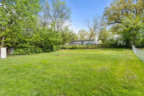 Exterior - 9765 Yuba Ct, Cincinnati, OH 45231 photo 4 of 7