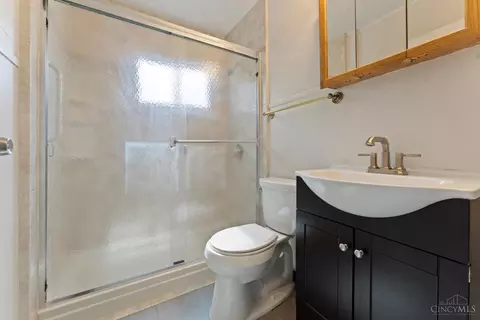 Bath - 9765 Yuba Ct, Cincinnati, OH 45231 photo 1 of 1