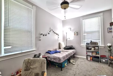 Bedroom - 3017 Euclid Ave, Cincinnati, OH 45219 photo 4 of 6