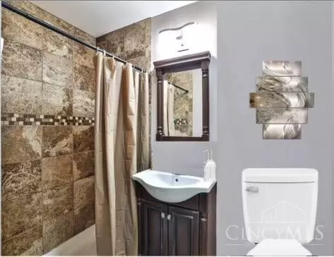Bath - 3017 Euclid Ave, Cincinnati, OH 45219 photo 2 of 3