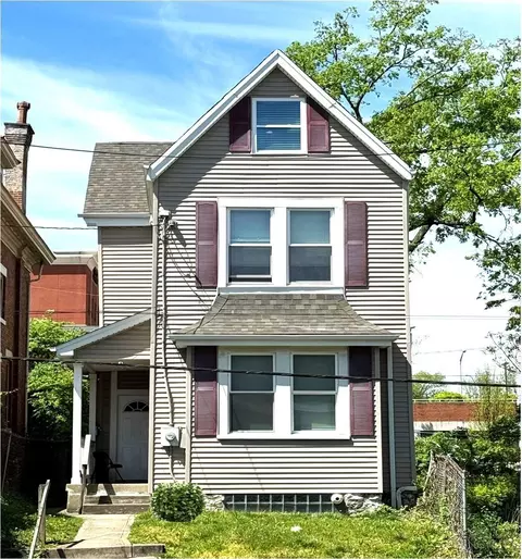 3017 Euclid Ave, Cincinnati, OH 45219