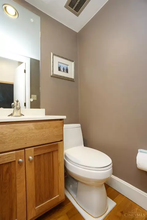 Bath - 8549 Sturbridge Dr, Cincinnati, OH 45236 photo 1 of 2