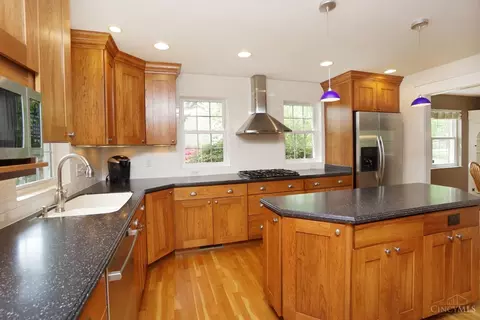 Kitchen - 8549 Sturbridge Dr, Cincinnati, OH 45236 photo 2 of 2