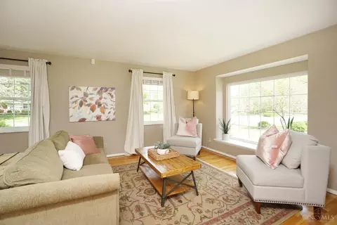 Living - 8549 Sturbridge Dr, Cincinnati, OH 45236 photo 1 of 3