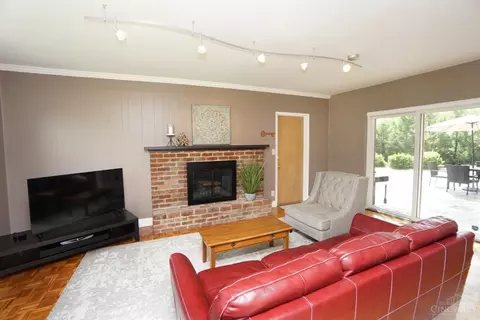 Living - 8549 Sturbridge Dr, Cincinnati, OH 45236 photo 3 of 3