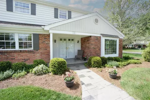 Exterior - 8549 Sturbridge Dr, Cincinnati, OH 45236 photo 2 of 4