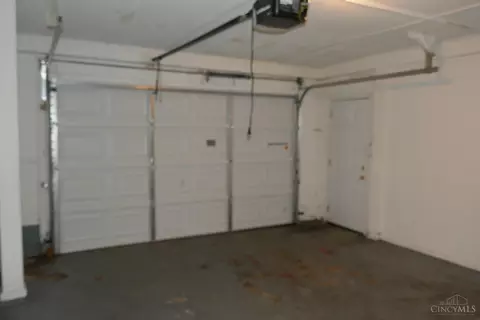 Exterior - 191 Carmen Ave, Hamilton, OH 45013 photo 3 of 4