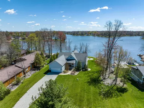 236 Waynoka Dr, Franklin Twp, OH 45171