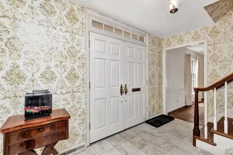 Bedroom - 6904 Mt Vernon Ave, Mariemont, OH 45227 photo 1 of 7