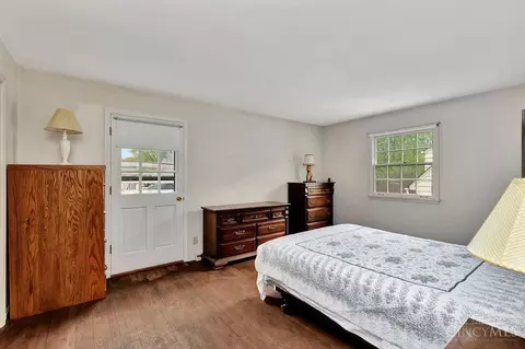 Bedroom - 6904 Mt Vernon Ave, Mariemont, OH 45227 photo 6 of 7