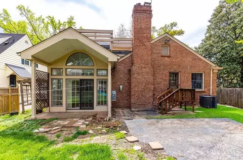 Exterior - 6904 Mt Vernon Ave, Mariemont, OH 45227 photo 6 of 8