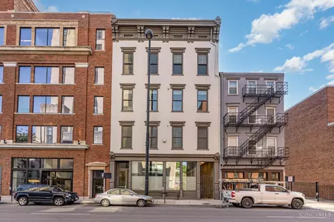 813 Broadway St #201, Cincinnati, OH 45202